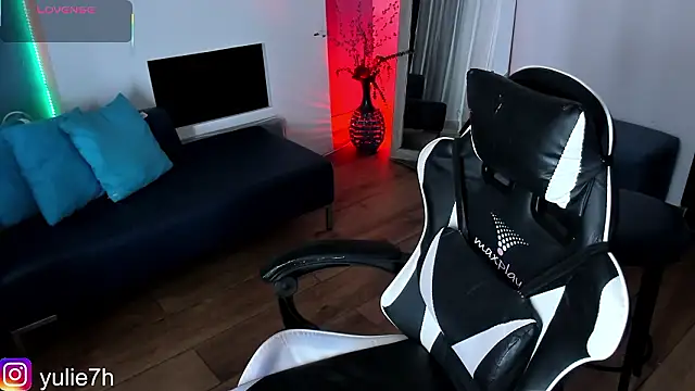  Jessy Moon  online show from 03-07-26, 07:33