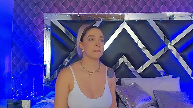 victoriaa lee  online show from 01-09-26, 09:05