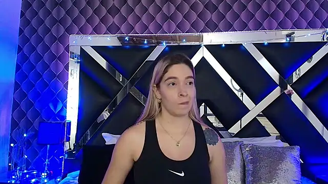 victoriaa lee  online show from 01-17-26, 08:12