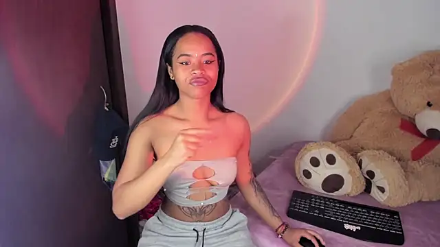 Mia damm online show from 09-12-25, 04:34