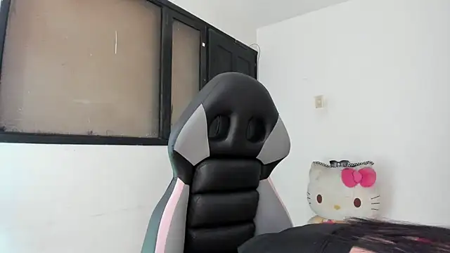 smile sweetpao online show from 02-14-25, 10:25