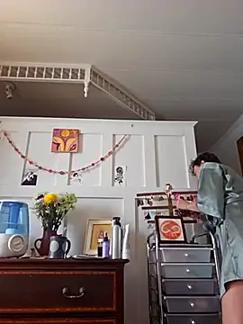 mossy kiss online show from 02-20-25, 04:03