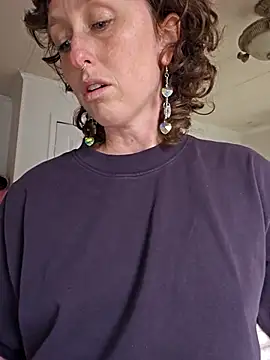 Snapshot of mossy_kiss chatting on 01-15-26, 07:28 mossy kiss online show from 01-15-26, 07:28