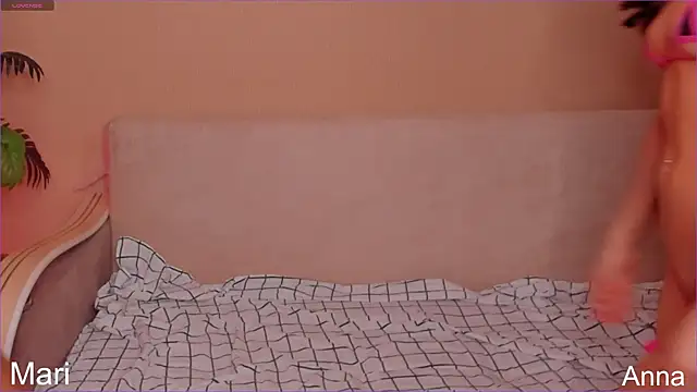 Mari   Anna online show from 01-17-25, 09:17