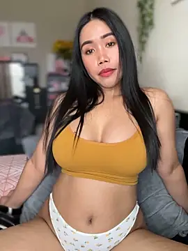 Snapshot of JazzieXo chatting on 01-14-25, 08:37 JazzieXo online show from 01-14-25, 08:37