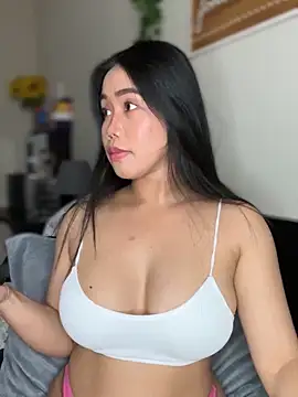 Snapshot of JazzieXo chatting on 02-18-25, 08:47 JazzieXo online show from 02-18-25, 08:47