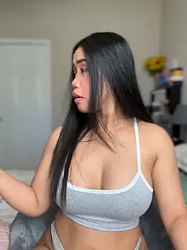 Snapshot of JazzieXo chatting on 03-05-25, 08:00 JazzieXo online show from 03-05-25, 08:00