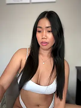 Snapshot of JazzieXo chatting on 09-16-25, 07:04 JazzieXo online show from 09-16-25, 07:04