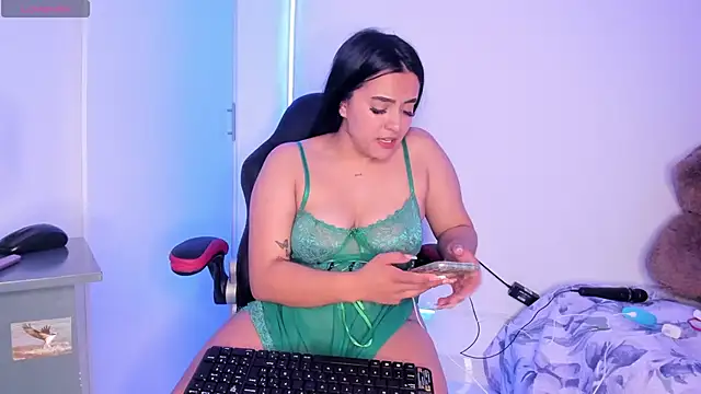 Snapshot of Anddy_Vega chatting on 01-24-25, 12:42 Anddy Vega online show from 01-24-25, 12:42