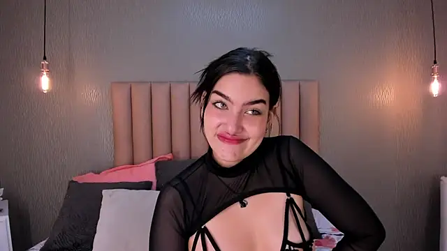 Alexa Thaylor  online show from 01-28-25, 02:10