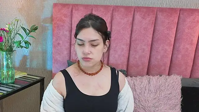 Alexa Thaylor  online show from 02-23-26, 03:20