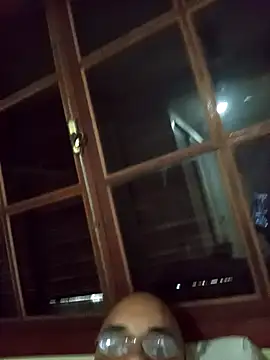 Snapshot of RobertoBuzios22 chatting on 11-04-25, 01:54 RobertoBuzios22 online show from 11-04-25, 01:54