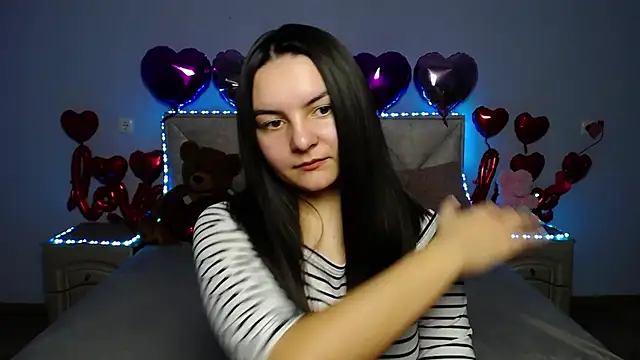 Snapshot of JasmineAsha chatting on 03-07-25, 06:57 JasmineAsha online show from 03-07-25, 06:57