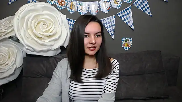 Snapshot of JasmineAsha chatting on 10-02-25, 06:20 JasmineAsha online show from 10-02-25, 06:20