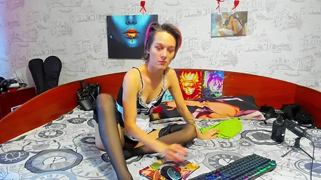 Snapshot of KagamiTayga chatting on 02-15-25, 11:06 KagamiTayga online show from 02-15-25, 11:06