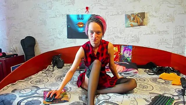 Snapshot of KagamiTayga chatting on 03-02-25, 08:27 KagamiTayga online show from 03-02-25, 08:27