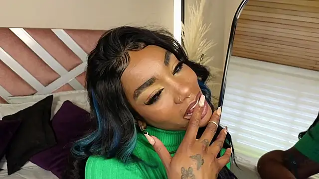 Snapshot of emely_brandon chatting on 02-27-25, 03:59 emely brandon online show from 02-27-25, 03:59