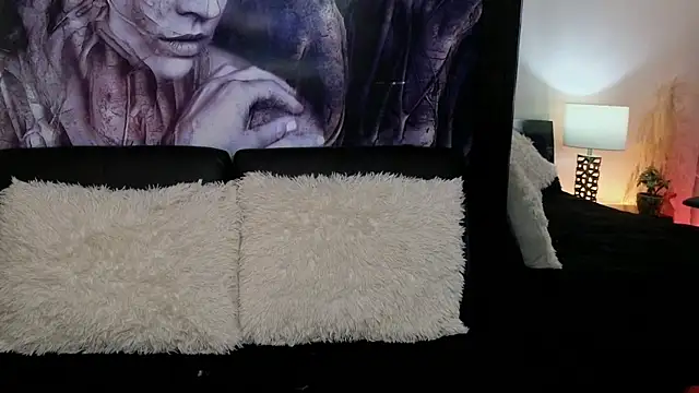 Snapshot of emely_brandon chatting on 09-27-25, 09:58 emely brandon online show from 09-27-25, 09:58