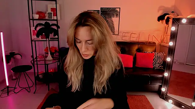 RebeccaMartinez online show from 01-27-25, 07:45