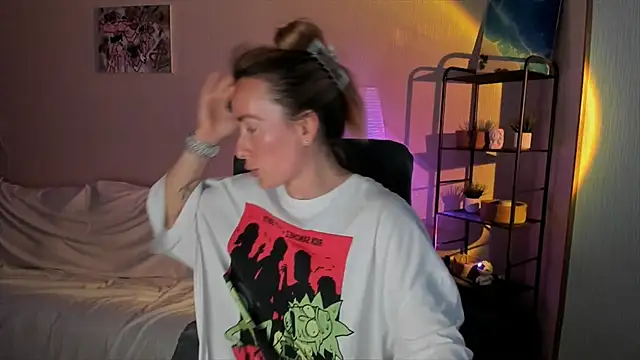 RebeccaMartinez online show from 09-10-25, 12:16