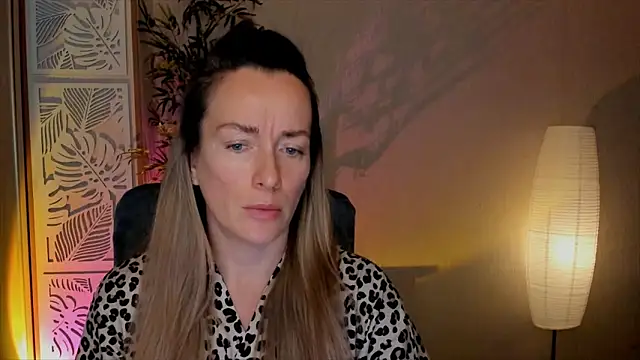 RebeccaMartinez online show from 02-08-26, 05:44