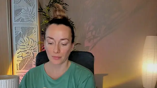 RebeccaMartinez online show from 02-17-26, 06:43