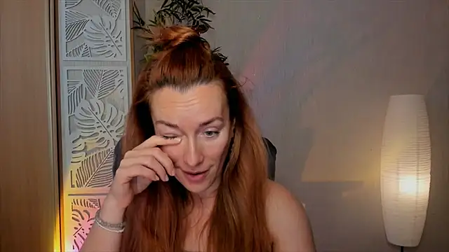 RebeccaMartinez online show from 04-06-26, 06:25