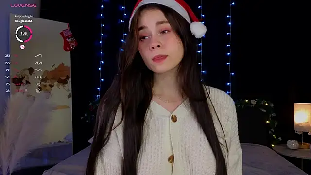 AuroraMari online show from 12-26-24, 02:22