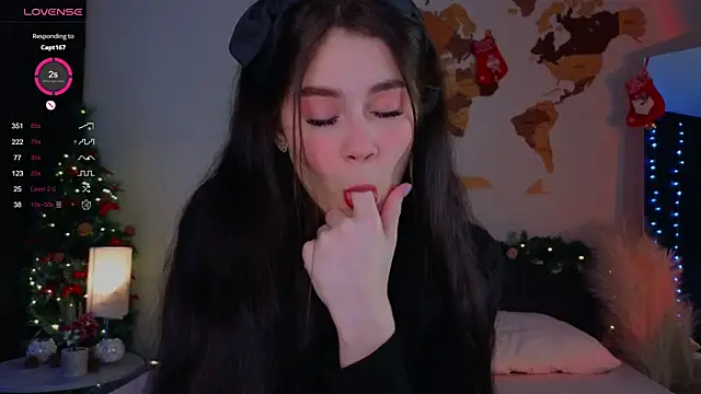 AuroraMari online show from 01-07-25, 12:45