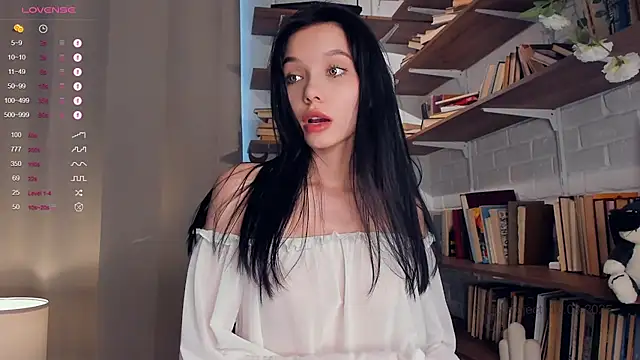 Snapshot of Riskyproject chatting on 03-16-25, 11:16 Riskyproject online show from 03-16-25, 11:16