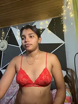 Snapshot of emilyharber chatting on 09-11-25, 07:47 emilyharber online show from 09-11-25, 07:47