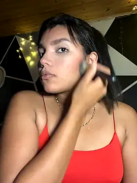 Snapshot of emilyharber chatting on 10-09-25, 07:56 emilyharber online show from 10-09-25, 07:56