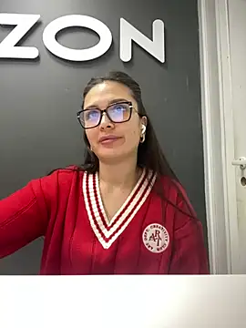 Snapshot of Sweet_Lollypop chatting on 01-06-25, 07:42 Sweet Lollypop online show from 01-06-25, 07:42