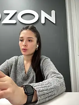 Snapshot of Sweet_Lollypop chatting on 01-10-25, 07:04 Sweet Lollypop online show from 01-10-25, 07:04