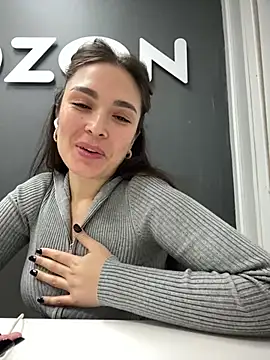 Snapshot of Sweet_Lollypop chatting on 01-30-25, 04:24 Sweet Lollypop online show from 01-30-25, 04:24