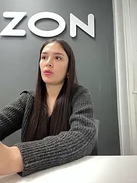 Snapshot of Sweet_Lollypop chatting on 02-11-25, 05:07 Sweet Lollypop online show from 02-11-25, 05:07