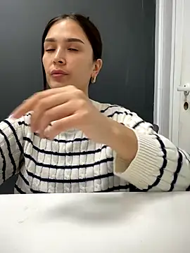 Snapshot of Sweet_Lollypop chatting on 10-01-25, 04:46 Sweet Lollypop online show from 10-01-25, 04:46