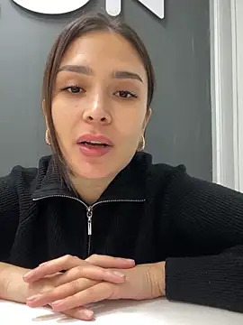 Snapshot of Sweet_Lollypop chatting on 10-17-25, 04:31 Sweet Lollypop online show from 10-17-25, 04:31