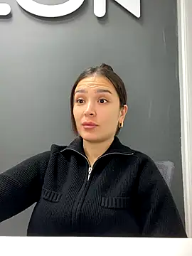 Snapshot of Sweet_Lollypop chatting on 10-25-25, 06:21 Sweet Lollypop online show from 10-25-25, 06:21