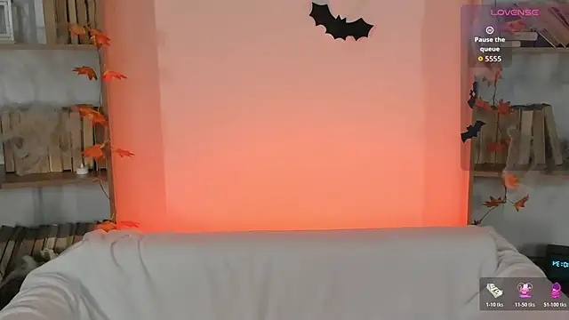 Phoenix Margo online show from 10-26-25, 03:34