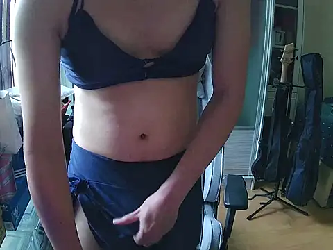 Snapshot of swimsuitloves chatting on 09-28-25, 02:28 swimsuitloves online show from 09-28-25, 02:28