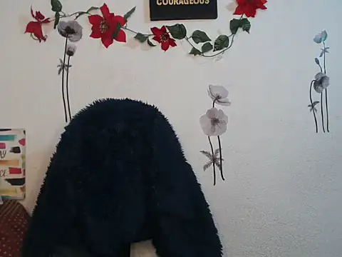 Snapshot of Liamiler01_ chatting on 03-23-25, 02:26 Liamiler01 online show from 03-23-25, 02:26