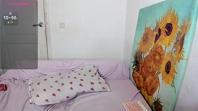 Snapshot of nymphobaby chatting on 11-15-25, 10:26 nymphobaby online show from 11-15-25, 10:26