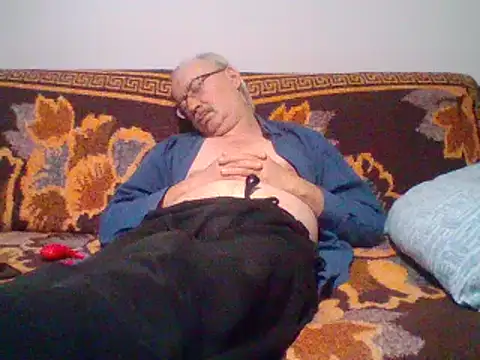 Snapshot of cumloverboyxx69 chatting on 01-31-25, 04:27 cumloverboyxx69 online show from 01-31-25, 04:27
