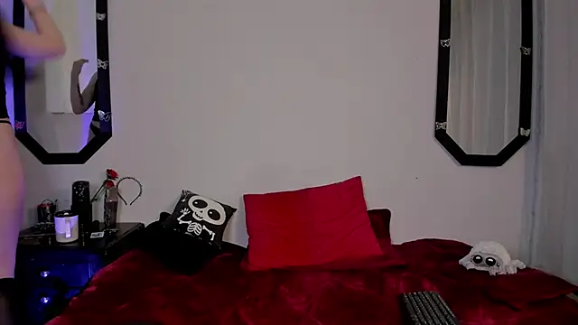 Amy Aloqua online show from 02-25-26, 05:11