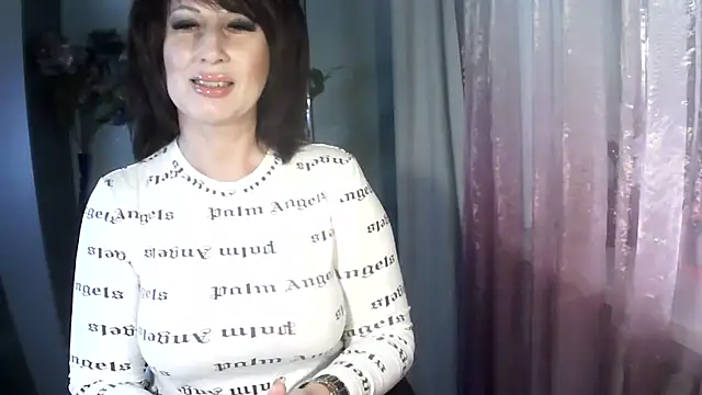 Faraira17 online show from 04-25-26, 01:52