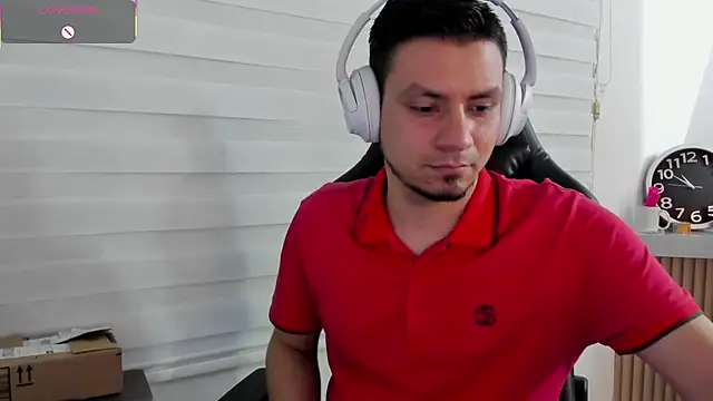 Snapshot of Rick_Diesel_ chatting on 11-05-25, 03:50 Rick Diesel online show from 11-05-25, 03:50