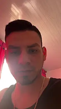 Snapshot of Rick_Diesel_ chatting on 11-17-25, 04:13 Rick Diesel online show from 11-17-25, 04:13