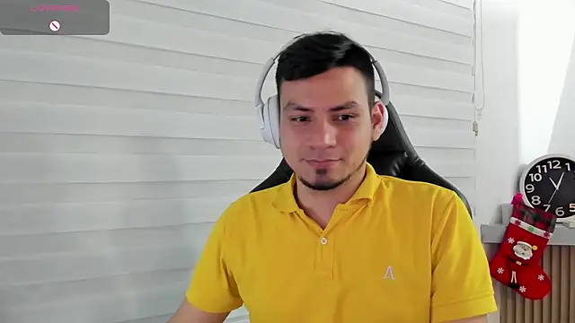 Snapshot of Rick_Diesel_ chatting on 11-29-25, 04:04 Rick Diesel online show from 11-29-25, 04:04