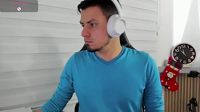 Snapshot of Rick_Diesel_ chatting on 12-03-25, 03:58 Rick Diesel online show from 12-03-25, 03:58